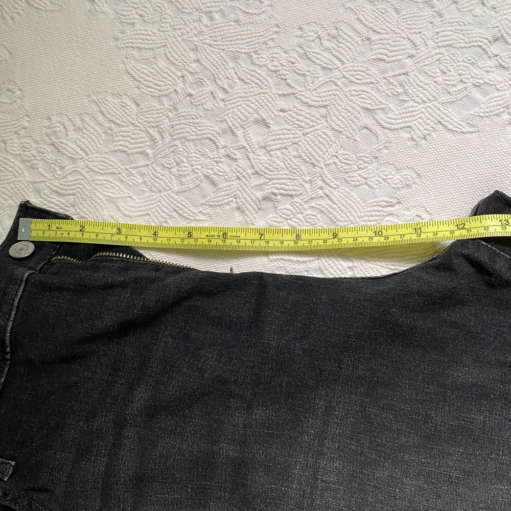 Levi High Rise Skinny 22W NWT - Picture 4 of 5